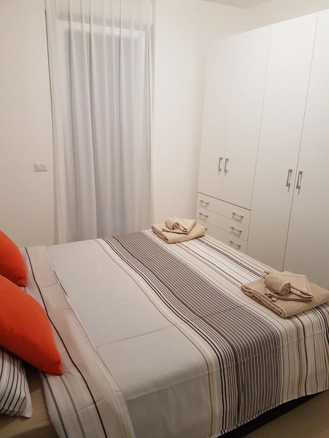 Baia Blu - Luxury Apartments With Pool كريميا المظهر الخارجي الصورة
